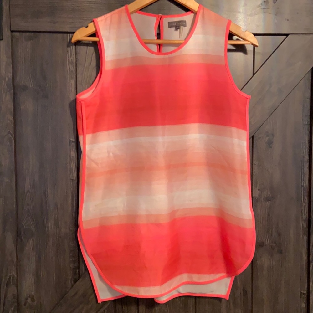 Vince Camuto Sleeveless blouse